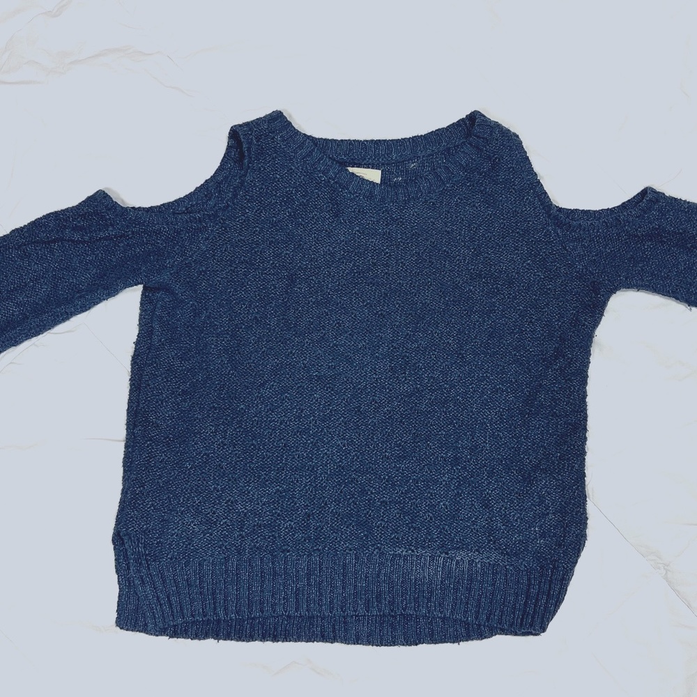 Hollister Cold Shoulder Sweater S